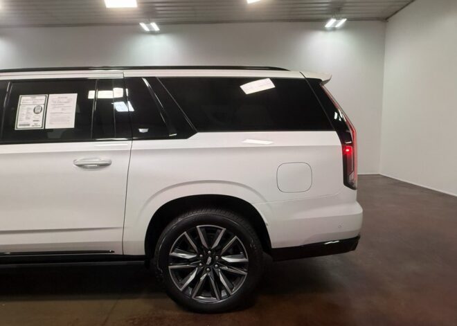 2021 Cadillac Escalade ESV Sport Platinum