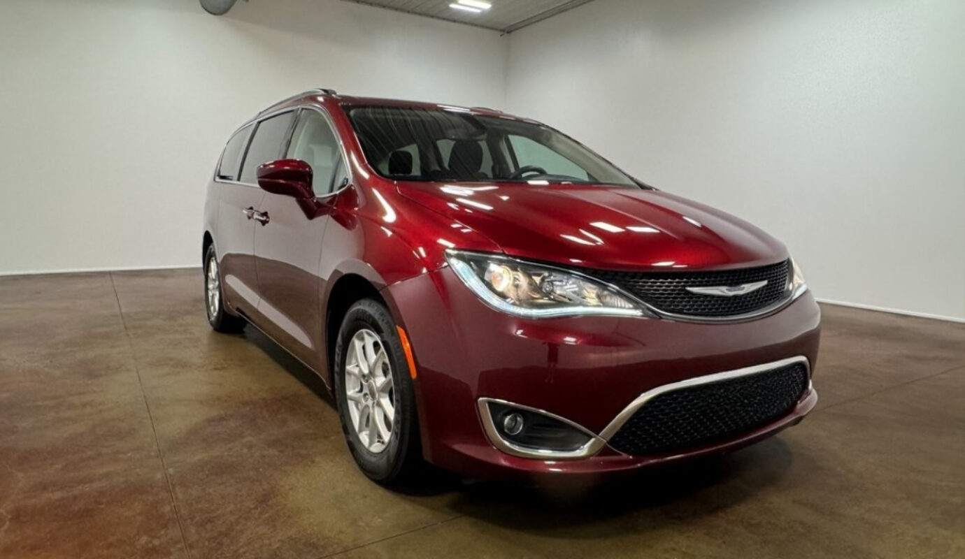 2020 Chrysler Pacifica Touring