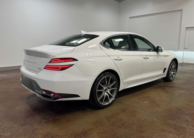2025 Genesis G70 2.5T