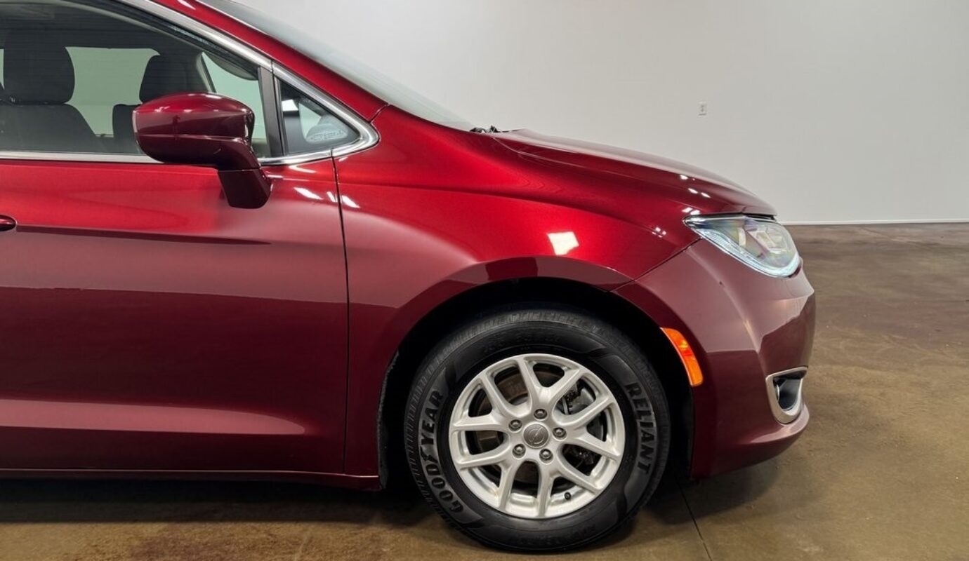 2020 Chrysler Pacifica Touring