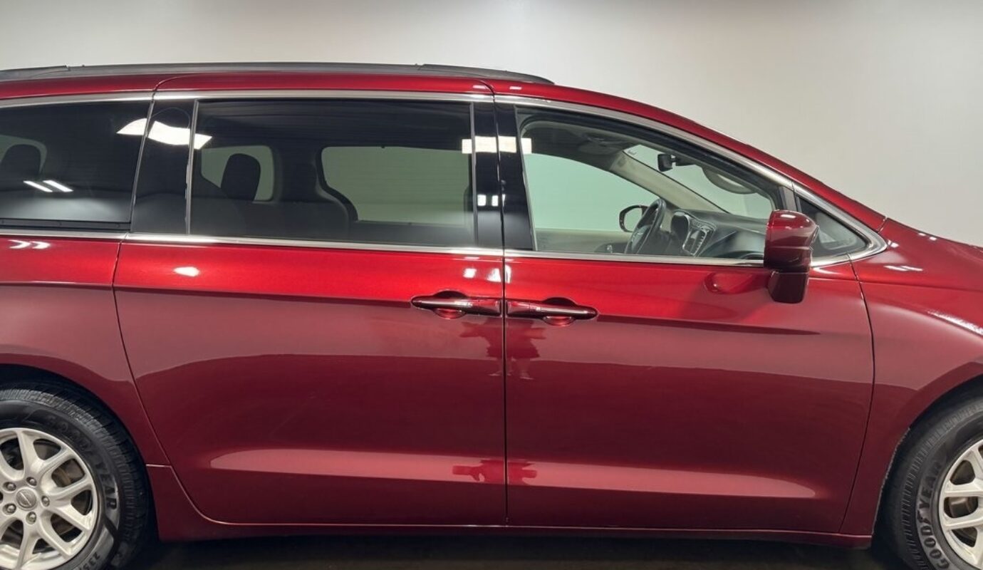 2020 Chrysler Pacifica Touring