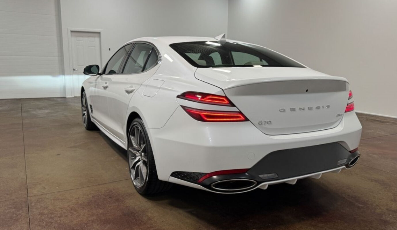 2025 Genesis G70 2.5T