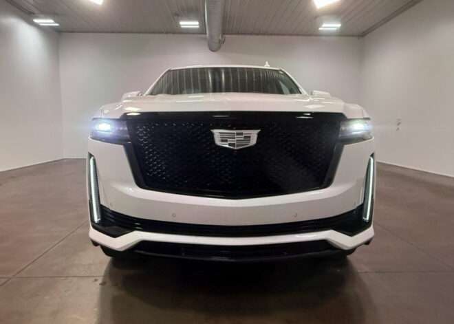 2021 Cadillac Escalade ESV Sport Platinum