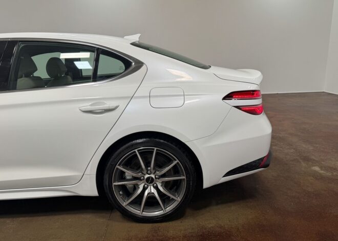 2025 Genesis G70 2.5T