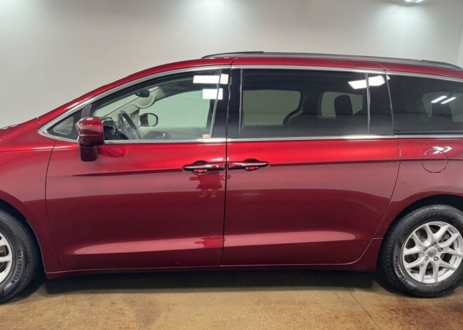 2020 Chrysler Pacifica Touring