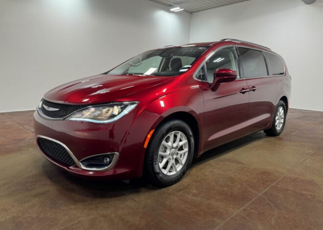 2020 Chrysler Pacifica Touring