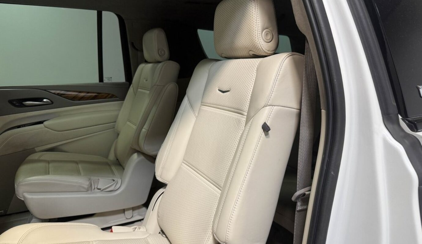 2021 Cadillac Escalade ESV Sport Platinum