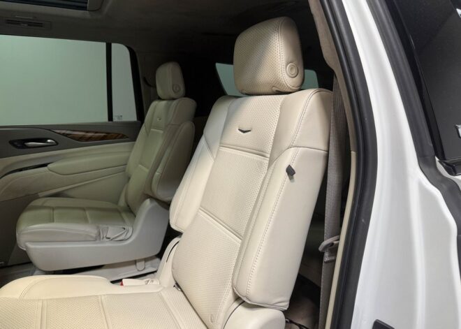 2021 Cadillac Escalade ESV Sport Platinum