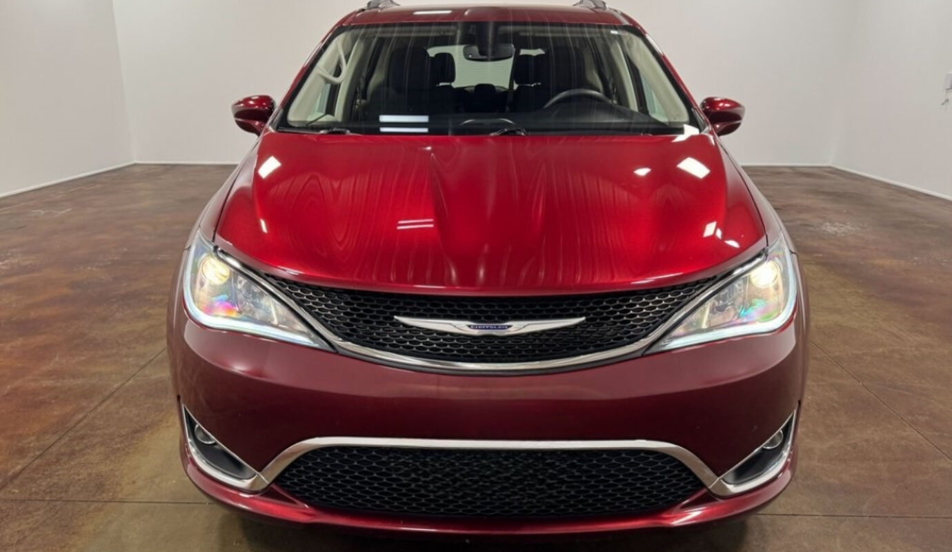 2020 Chrysler Pacifica Touring