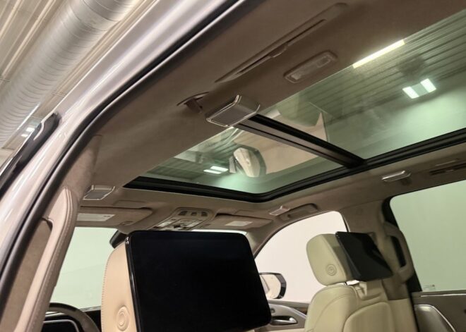 2021 Cadillac Escalade ESV Sport Platinum