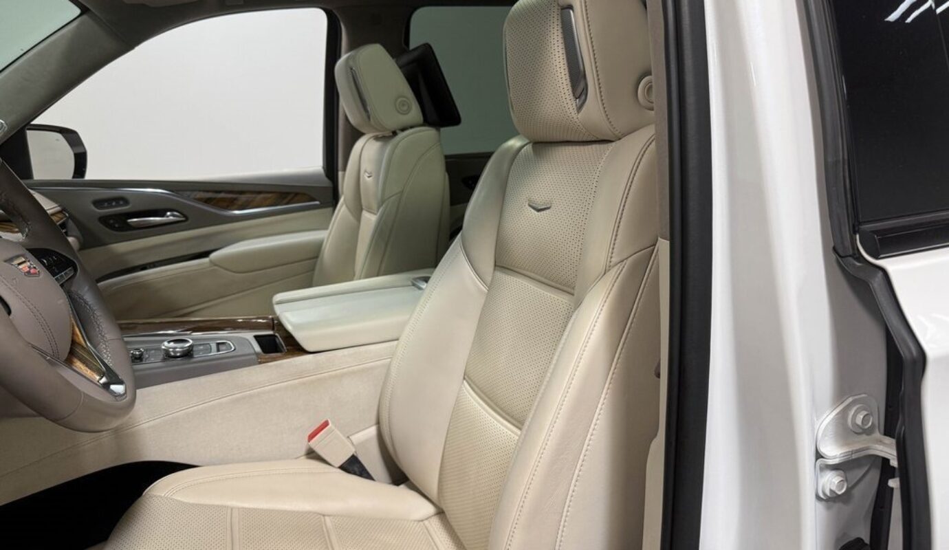 2021 Cadillac Escalade ESV Sport Platinum