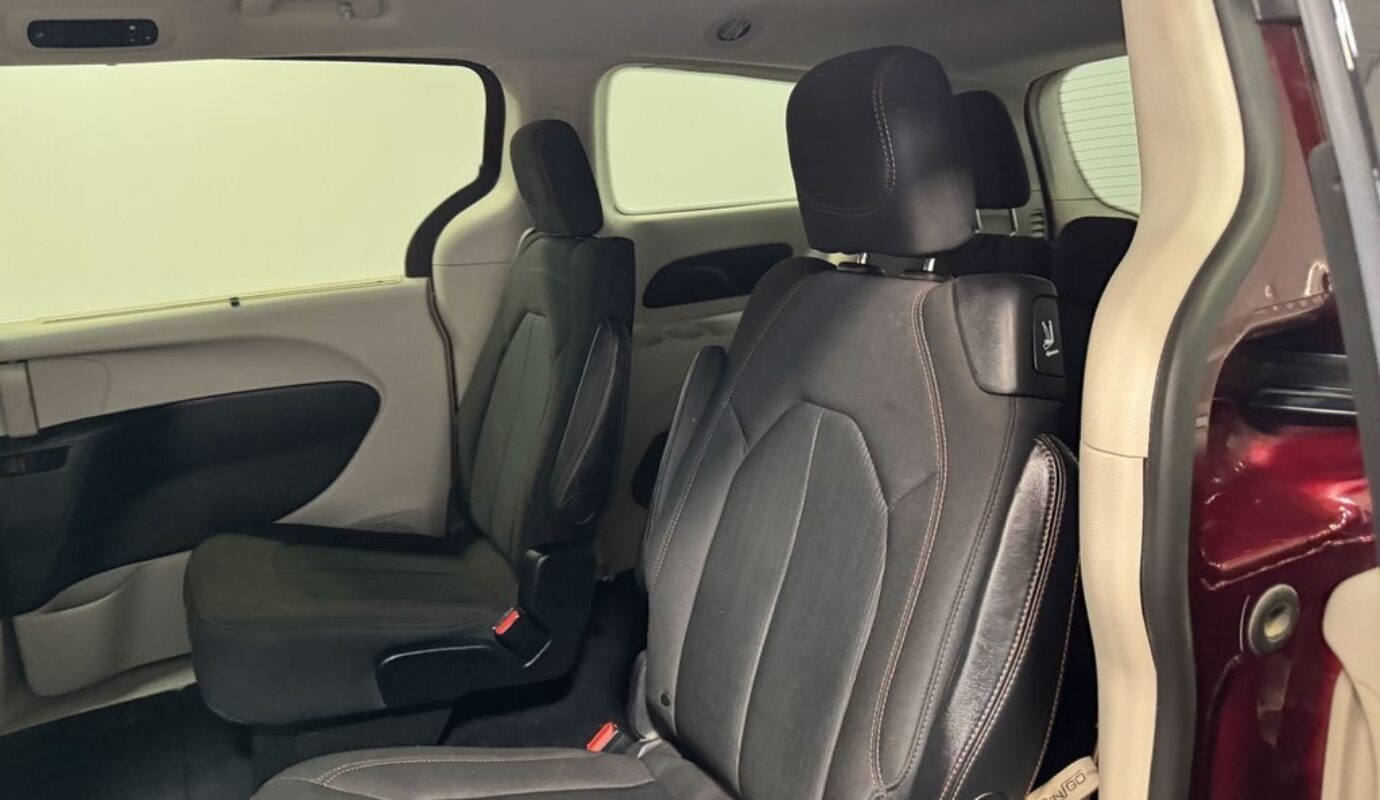 2020 Chrysler Pacifica Touring