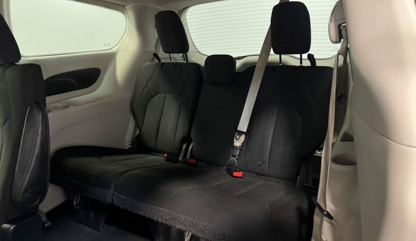 2020 Chrysler Pacifica Touring