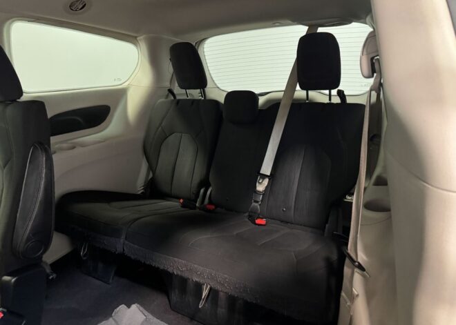 2020 Chrysler Pacifica Touring