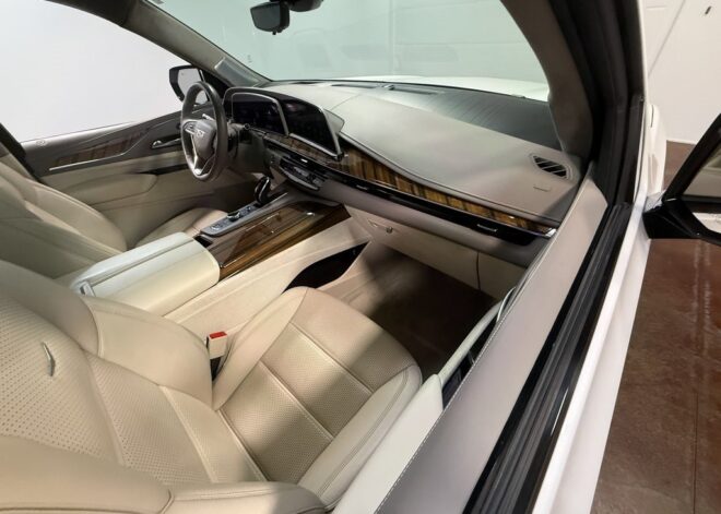 2021 Cadillac Escalade ESV Sport Platinum