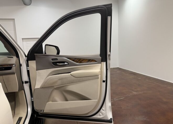 2021 Cadillac Escalade ESV Sport Platinum