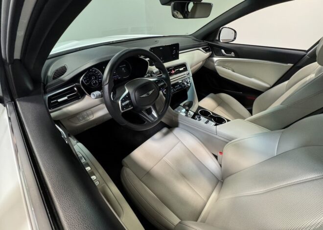 2025 Genesis G70 2.5T