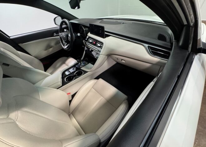 2025 Genesis G70 2.5T