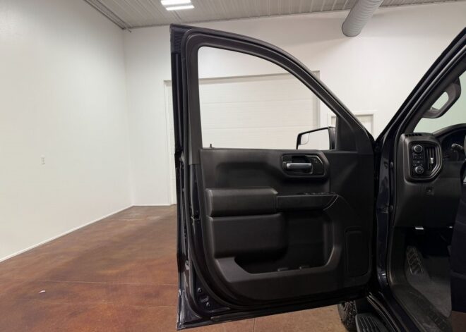 2020 Chevrolet Silverado 1500 Custom Trail Boss