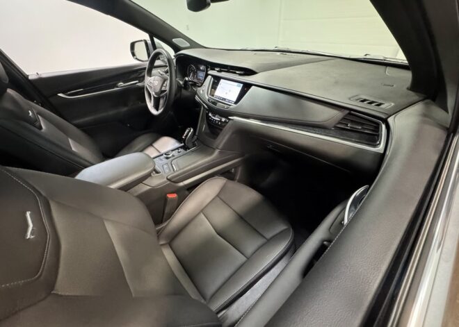 2025 Cadillac XT5 Premium Luxury