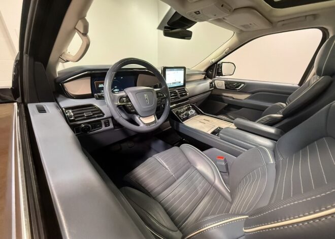 2020 Lincoln Navigator Black Label