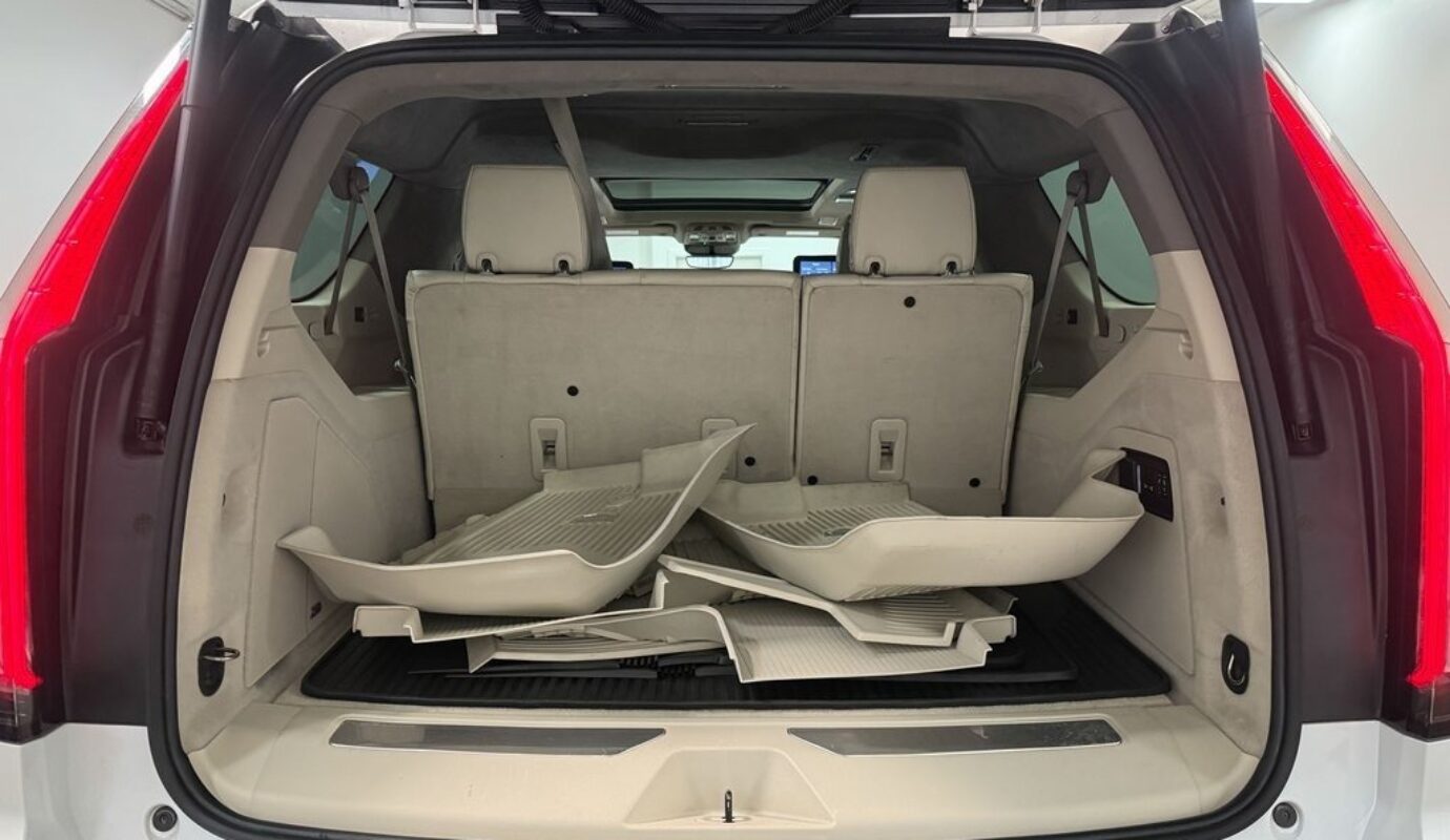 2021 Cadillac Escalade ESV Sport Platinum