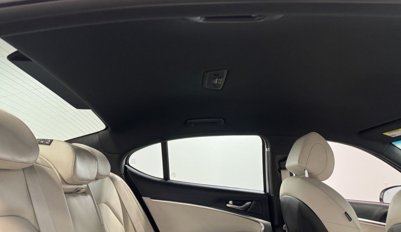 2025 Genesis G70 2.5T