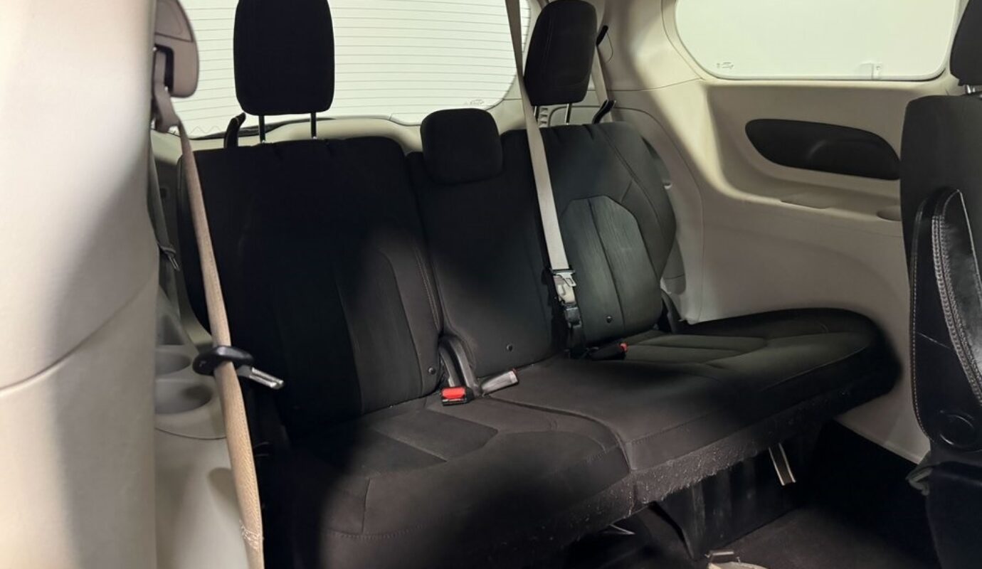 2020 Chrysler Pacifica Touring