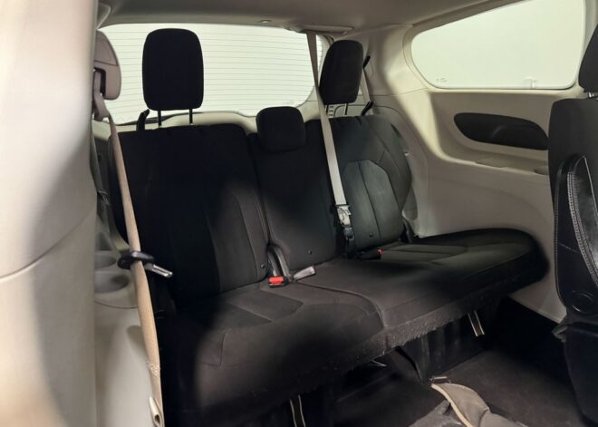 2020 Chrysler Pacifica Touring