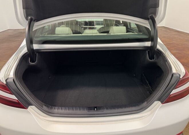 2025 Genesis G70 2.5T