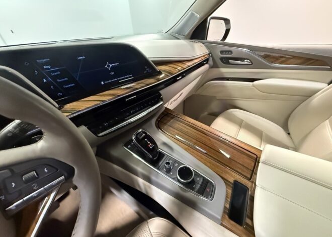 2021 Cadillac Escalade ESV Sport Platinum