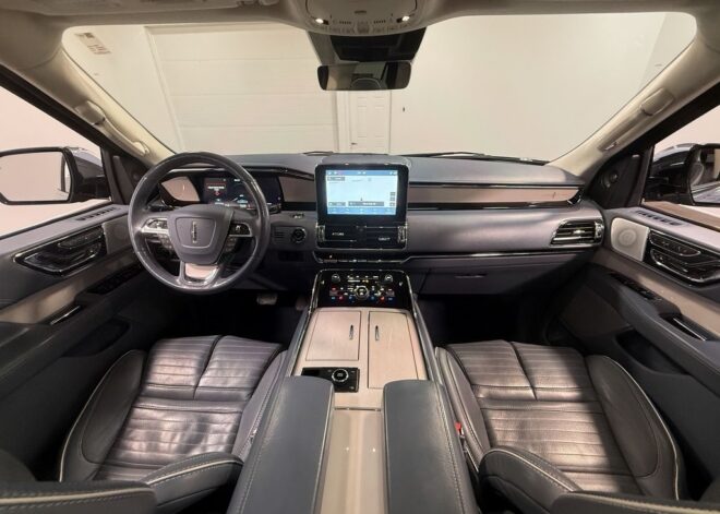 2020 Lincoln Navigator Black Label