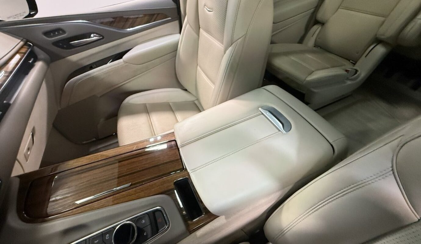 2021 Cadillac Escalade ESV Sport Platinum