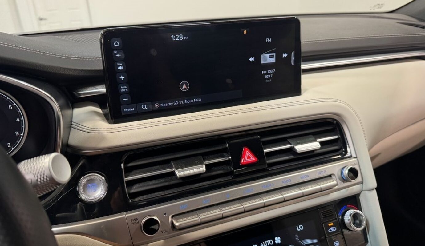 2025 Genesis G70 2.5T