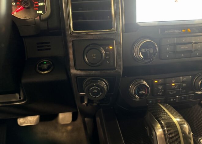 2020 Ford F-150 Raptor