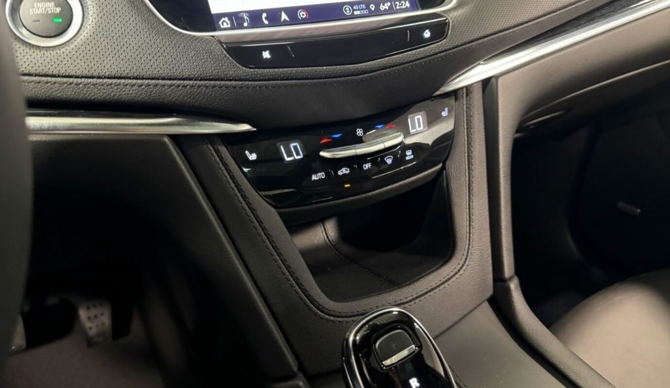 2025 Cadillac XT5 Premium Luxury