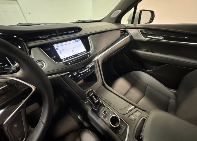 2025 Cadillac XT5 Premium Luxury