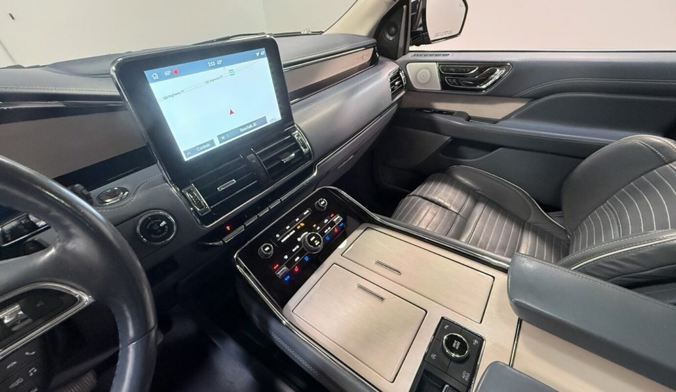 2020 Lincoln Navigator Black Label