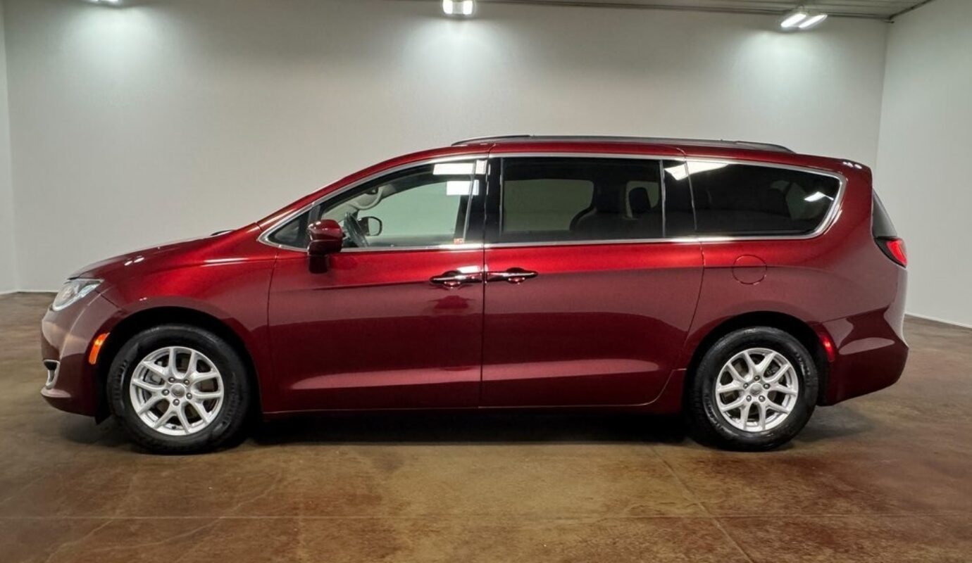 2020 Chrysler Pacifica Touring