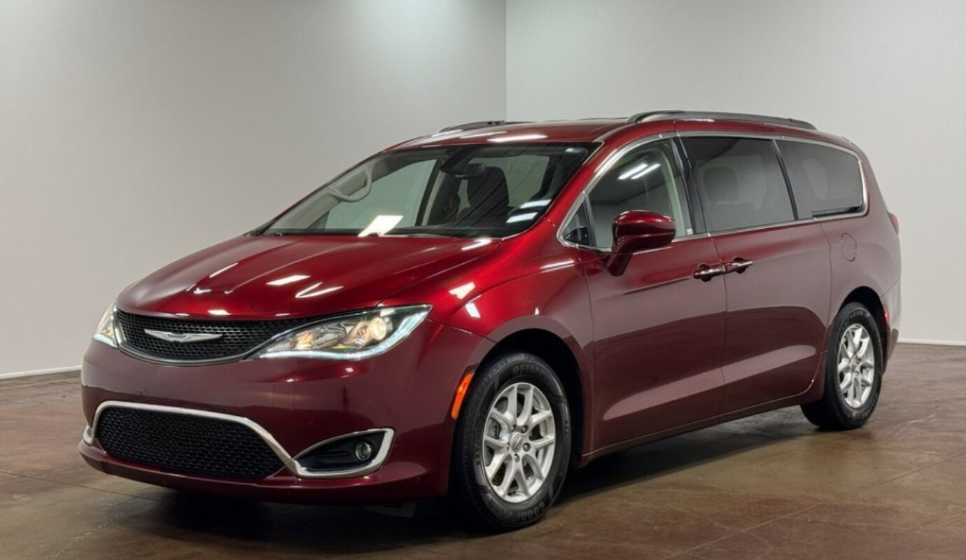 2020 Chrysler Pacifica Touring