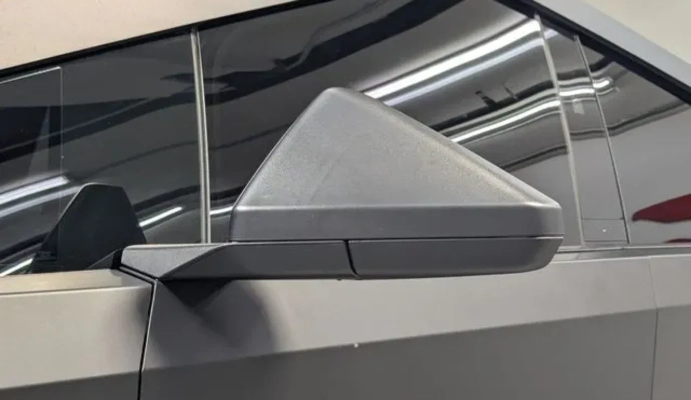 2024 Tesla Cybertruck Foundation