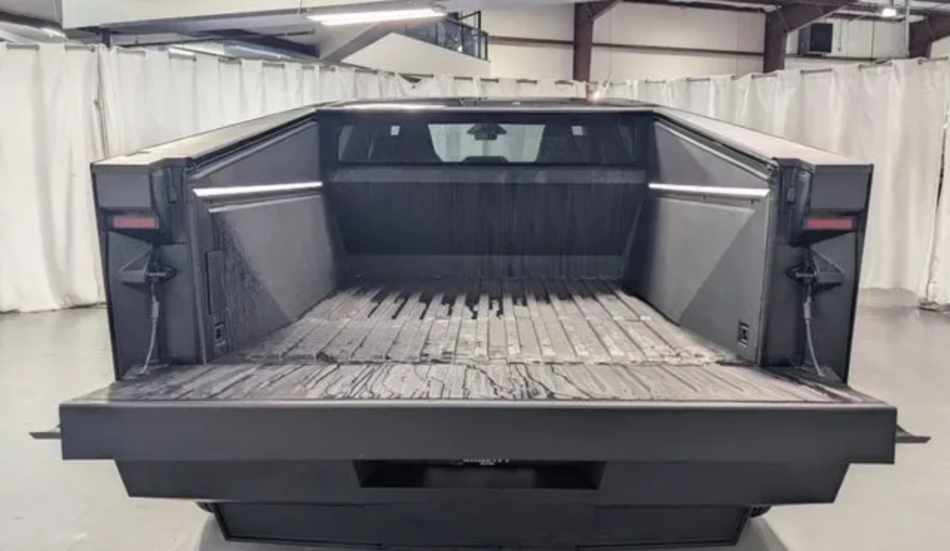 2024 Tesla Cybertruck Foundation