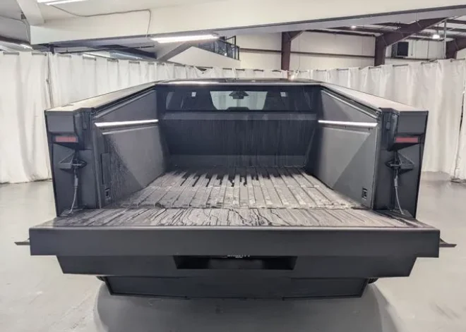 2024 Tesla Cybertruck Foundation