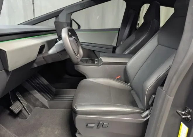 2024 Tesla Cybertruck Foundation