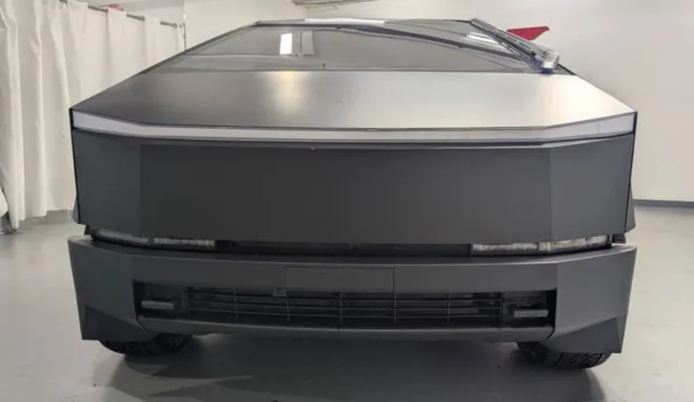 2024 Tesla Cybertruck Foundation