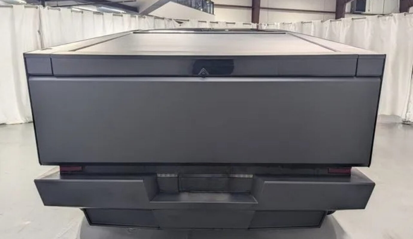 2024 Tesla Cybertruck Foundation