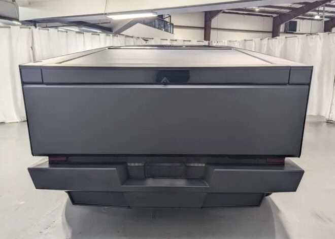 2024 Tesla Cybertruck Foundation