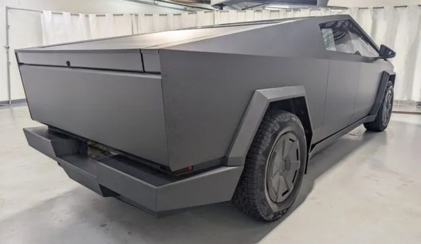 2024 Tesla Cybertruck Foundation