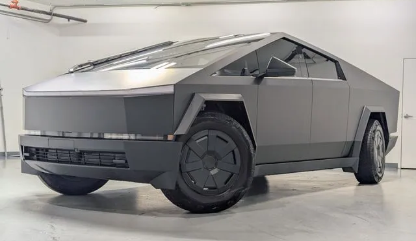 2024 Tesla Cybertruck Foundation